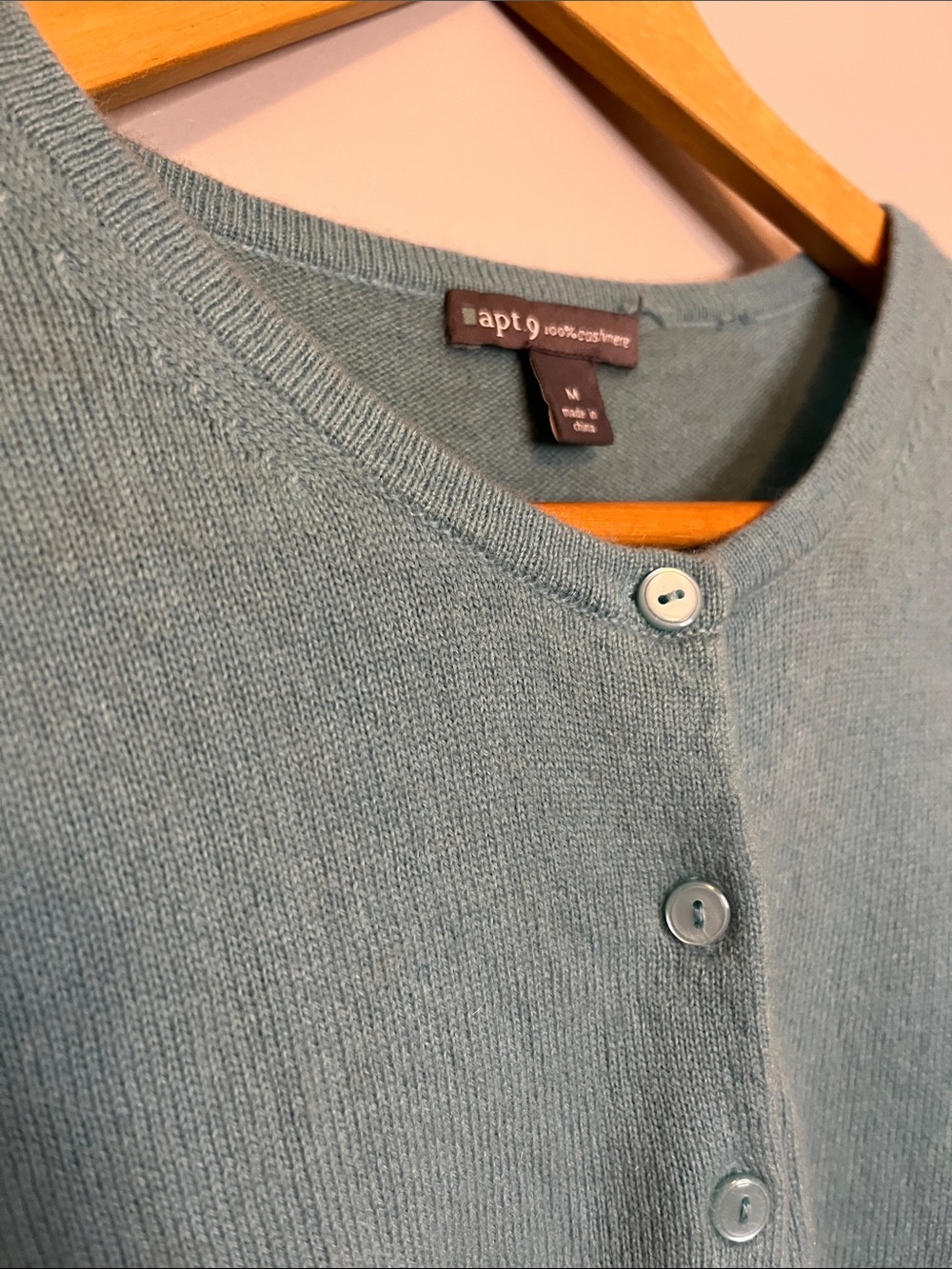 100% Cashmere Apt. 9 Women's Light Blue Crewneck Button Cardigan - Picture 2 of 11